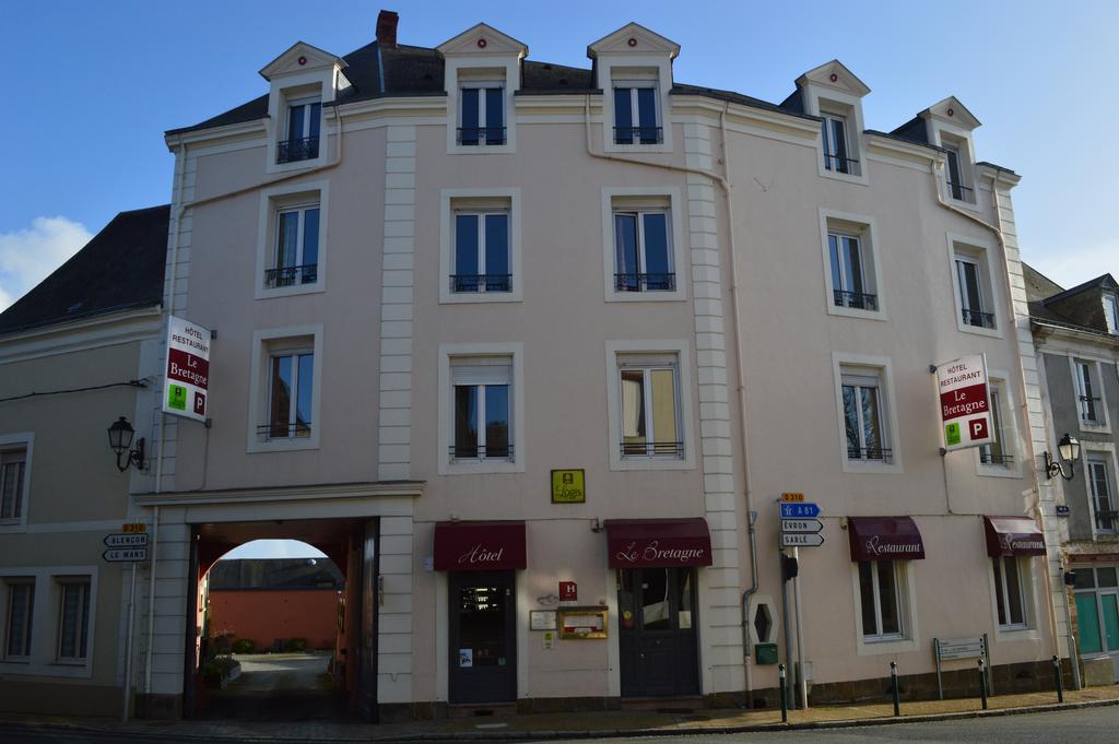 فندق Logis Le Bretagne Sillé-le-Guillaume المظهر الخارجي الصورة